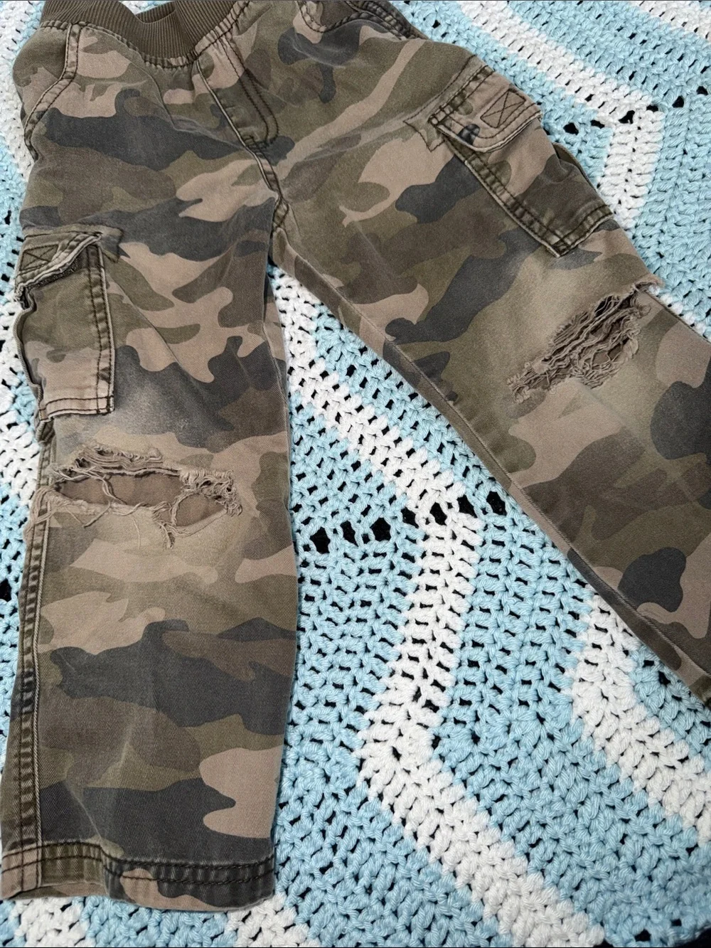 The Children's Place Boys Camo Cargo Pants - Olive Green